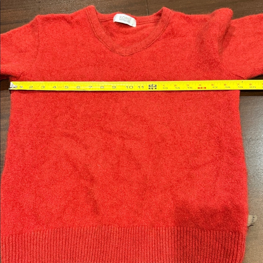 Koru Merino Wool, Possum Fur & Silk Blend Red V-Neck Sweater - Picture 5 of 9